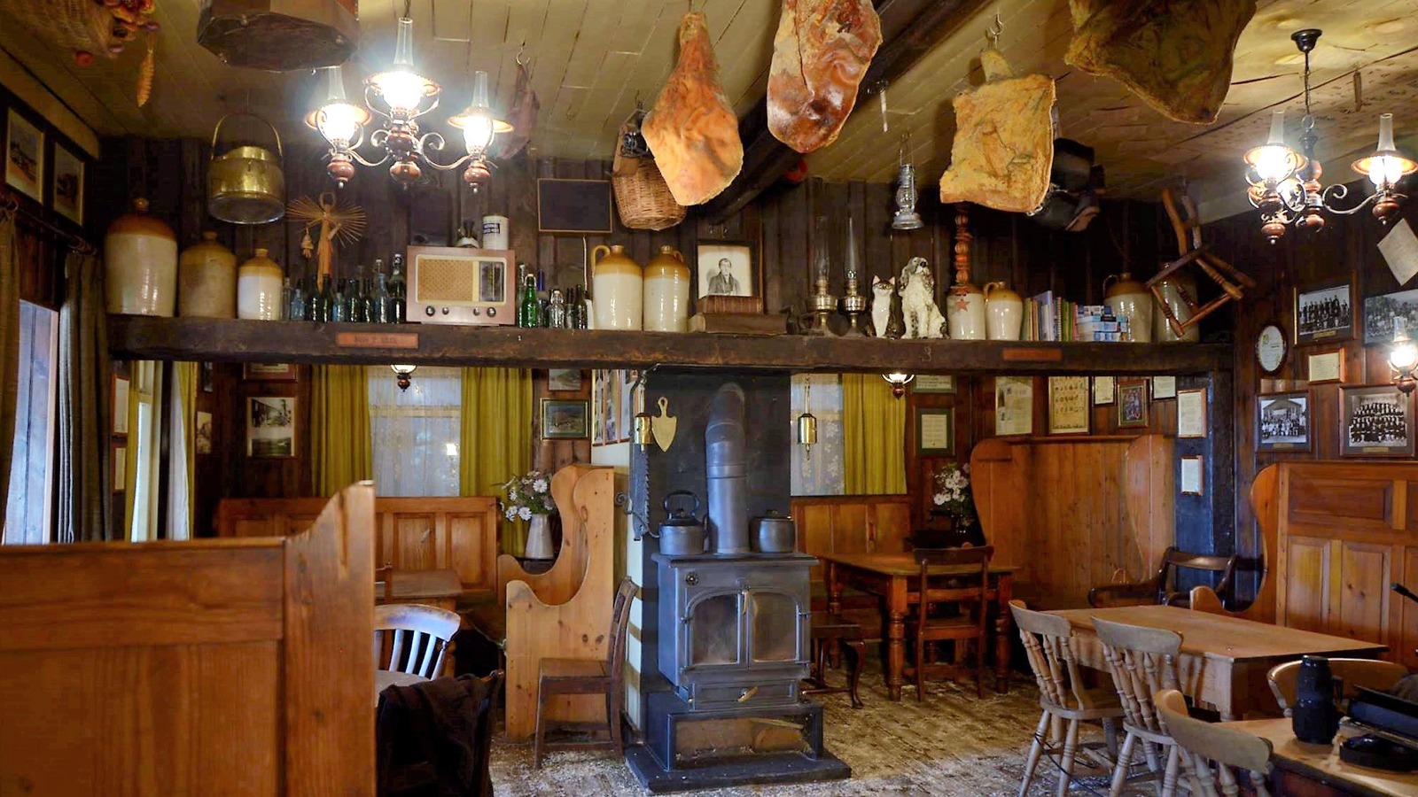 Tafarn Sinc Exterior